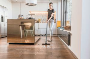 Прахосмукачка Karcher WD 2 Plus V-15/4/18, за сухо и мокро почистване, 1000 W