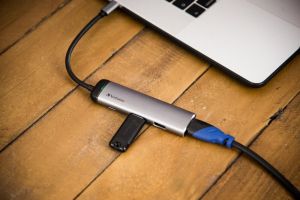 USB Хъб Verbatim Multiport, 2 x USB Type-C, USB 3.1, HDMI
